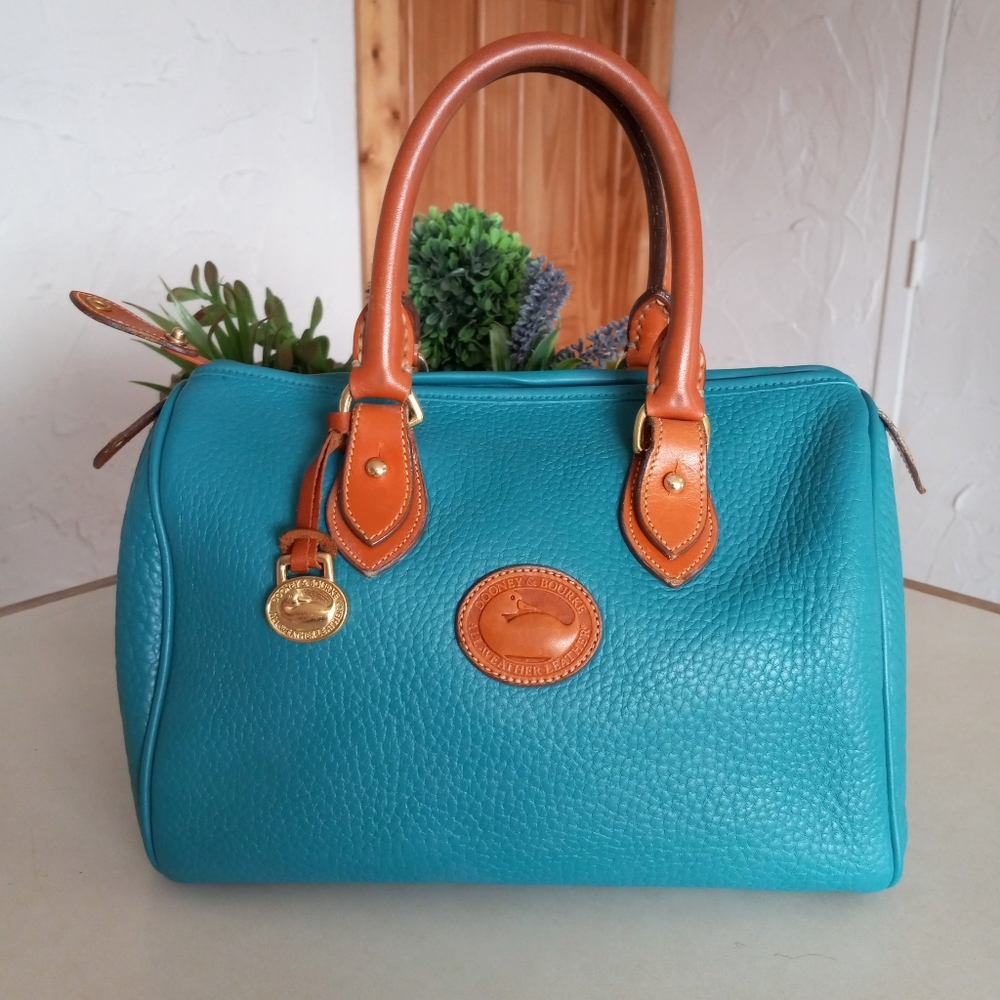 Dooney & Bourke, R28  1980's Boston Bag, Pre-Date Tag.